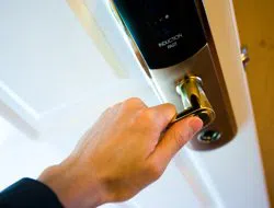 Sarasota Locksmith Service Sarasota, FL 941-467-3106 Sarasota Locksmith Service Sarasota, FL 941-467-3106 - com-side